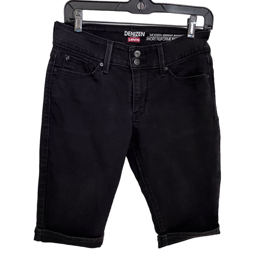LEVIS MODERN SKINNY SHORTS IN BLACK